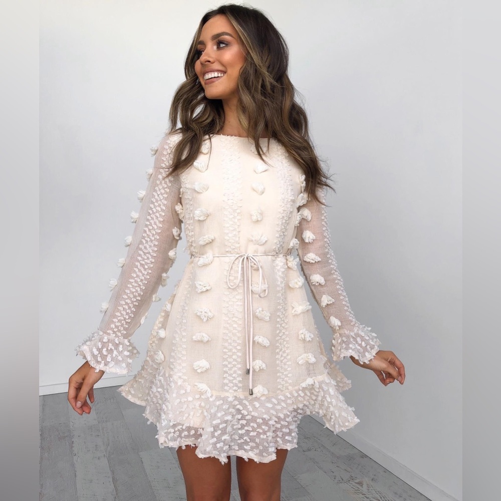 Indikah off-White cream colour Pom Pom Floral Mini shift Dress size medi…